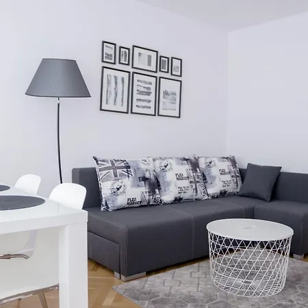 Appartement Hosapartments Center